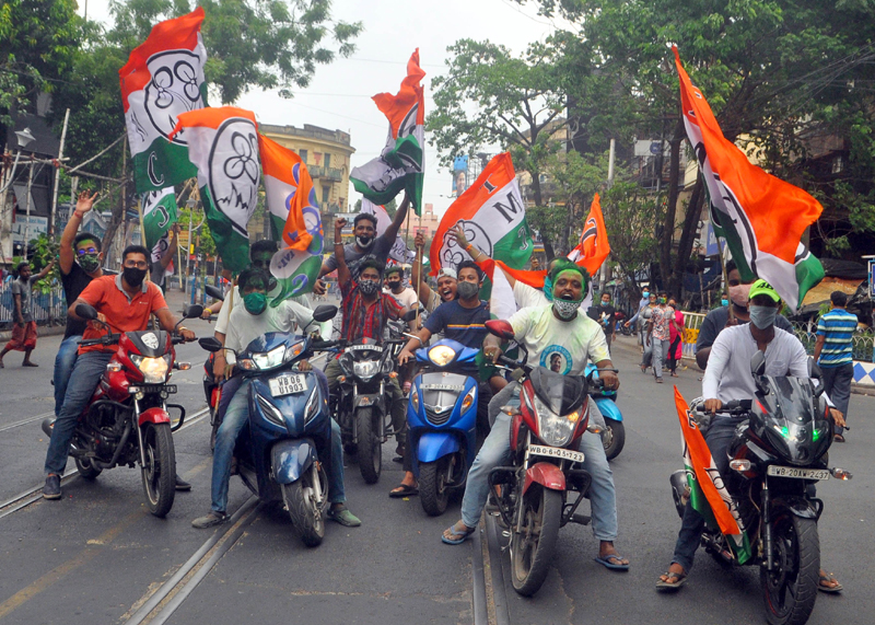 TMC supporters celebrate Bengal Assembly poll victory in Kolkata