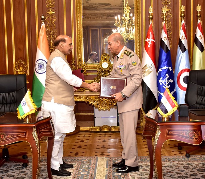 Rajnath Singh inspects ceremonial Guars of Honour in Cairo