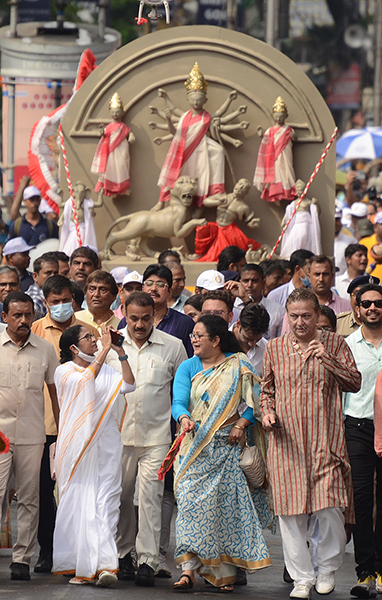 Moments from Mamata Banerjee's mega rally in Kolkata thanking UNESCO for Durga Puja tag