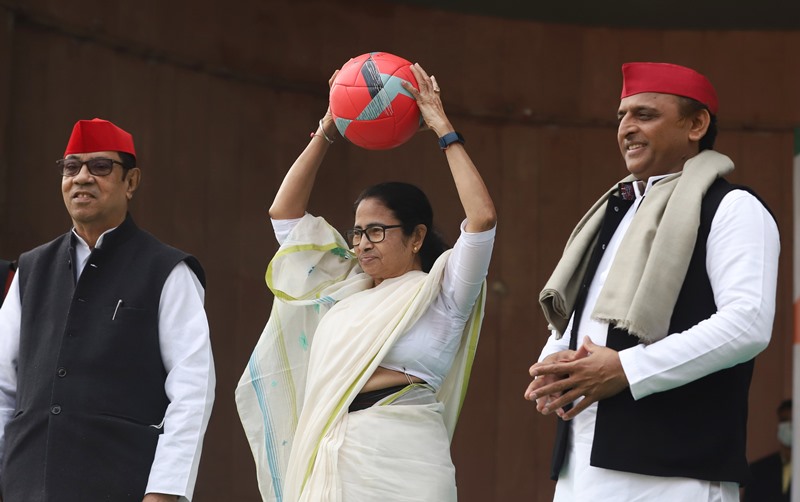 UP Polls: Mamata Banerjee holds joint press conference with Akhilesh Yadav