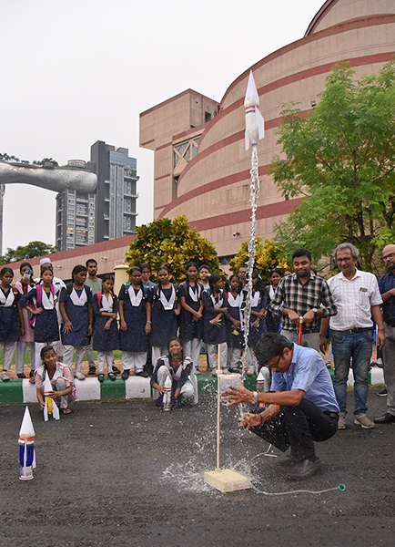 Chandrayaan-3 successfully lands on the Moon: Jubilious celebrations take place across Kolkata