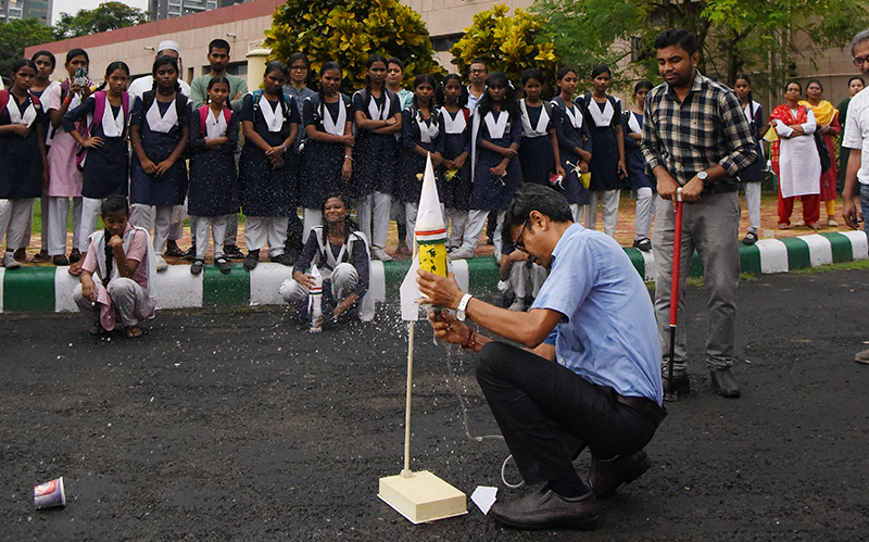 Chandrayaan-3 successfully lands on the Moon: Jubilious celebrations take place across Kolkata