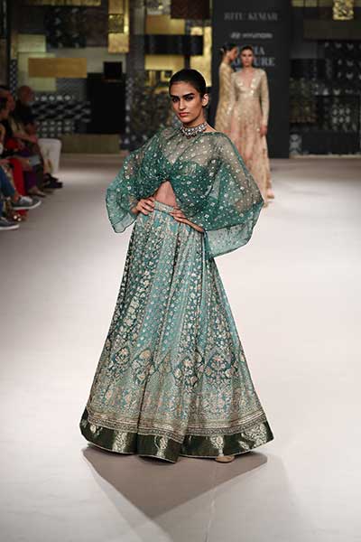 India Couture Week: Aditi Rao Hydari walks the ramp for designer Ritu Kumar