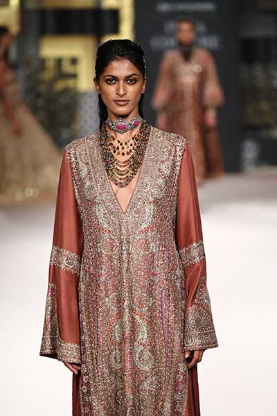 India Couture Week: Aditi Rao Hydari walks the ramp for designer Ritu Kumar