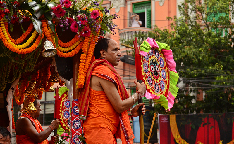 Kolkata: Devotees celebrate Rath Yatra