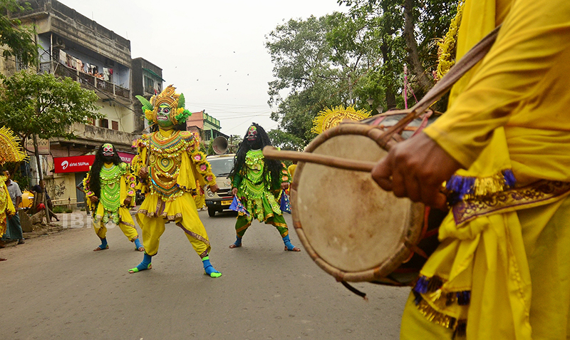 Kolkata: Devotees celebrate Rath Yatra