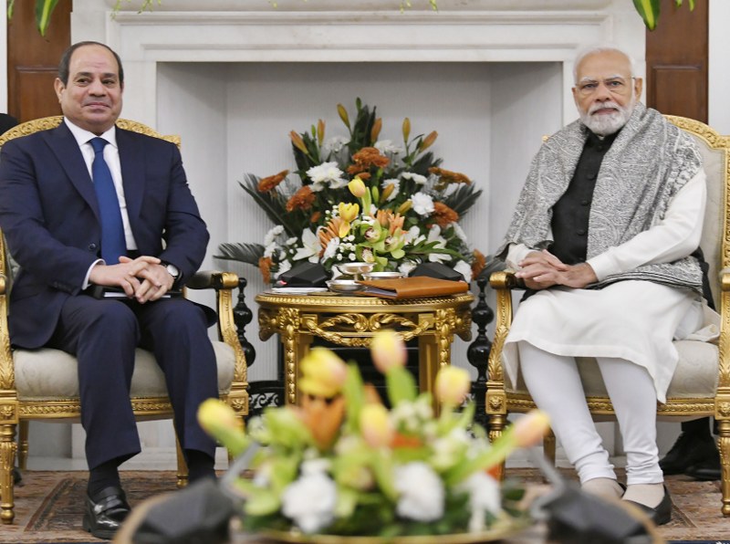 PM Modi welcomes R-day chief guest President of Egypt Abdel Fattah El-Sisi in Delhi