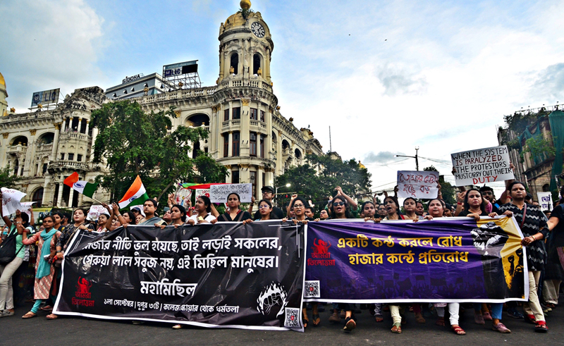 'Maha Michil' in Kolkata demanding justice for RG Kar