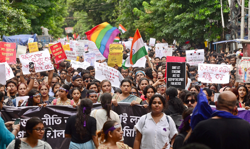 'Maha Michil' in Kolkata demanding justice for RG Kar