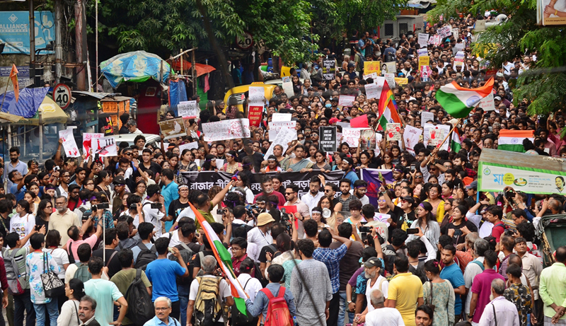 'Maha Michil' in Kolkata demanding justice for RG Kar