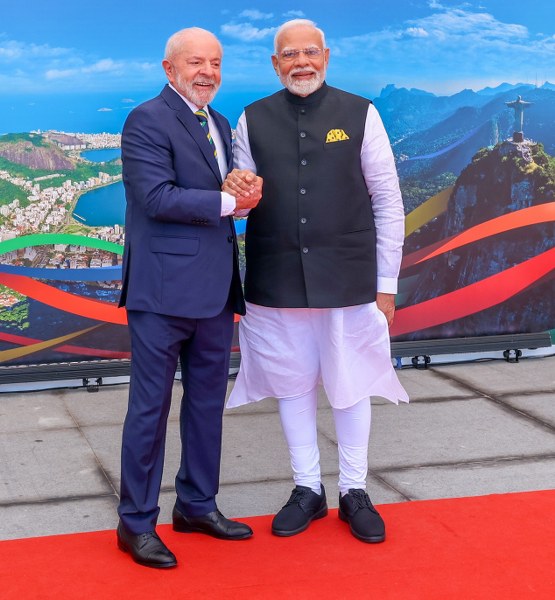 Brazil President Luiz Inacio welcomes PM Modi at G20 Rio Summit