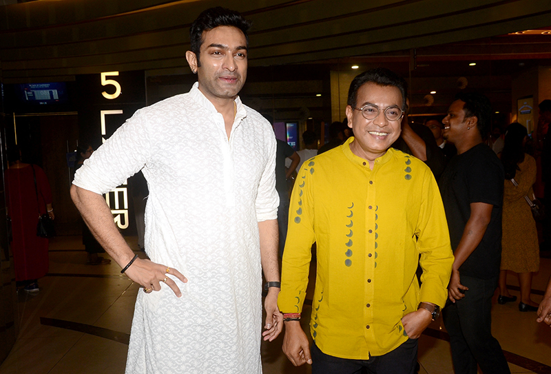 Prosenjit Chatterjee, Dev, Jeet, others at Ajogyo's special screening