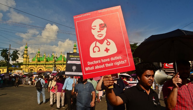 In images: Junior doctors organise massive protest rally in Kolkata