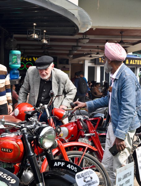 Kolkata's Lake Club hosts vintage car exhibition