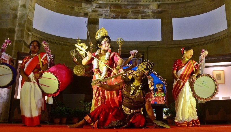 Kolkata's iconic Victoria Memorial celebrates Durga Puja