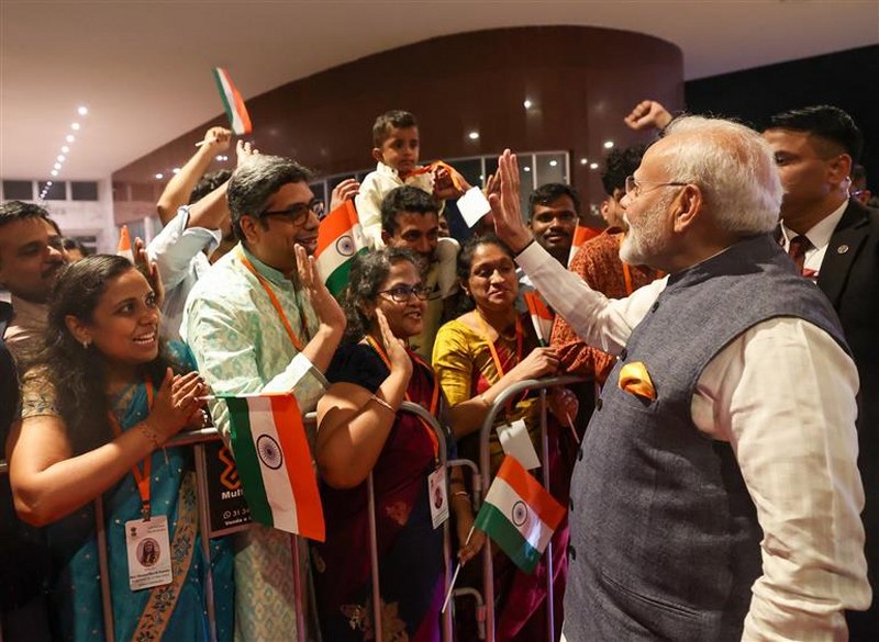 Indian Community welcomes PM Modi at Rio de Janeiro