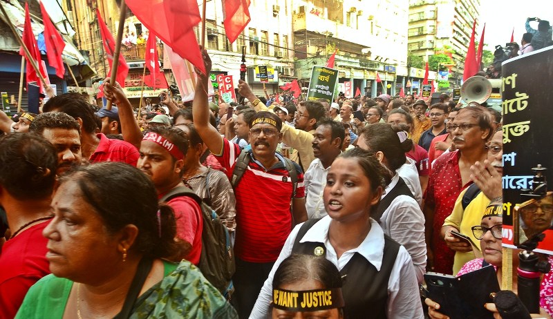 CPI-M organises Lalbazar march in Kolkata demanding justice for RG Kar victim