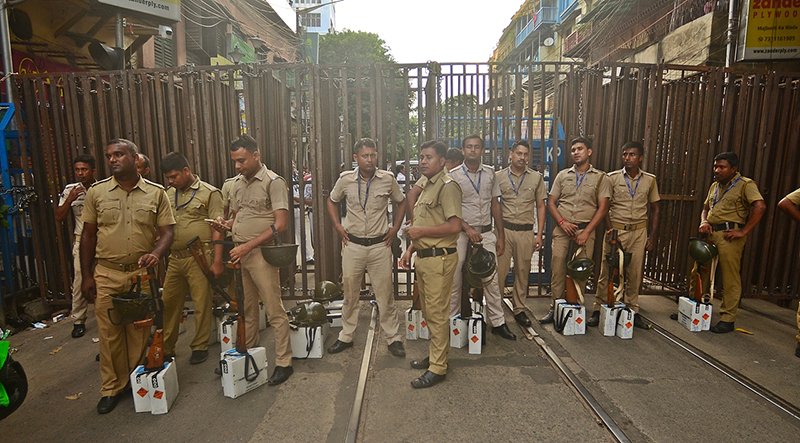 RG Kar Protest: Junior doctors march to Lalbazar, demands resignation of Kol Police Commissioner