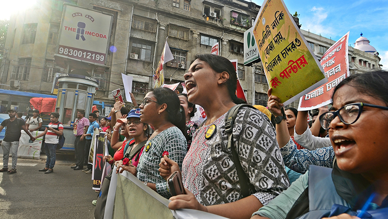 RG Kar Protest: Junior doctors march to Lalbazar, demands resignation of Kol Police Commissioner