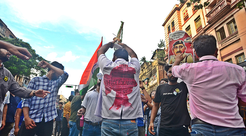 RG Kar Protest: Junior doctors march to Lalbazar, demands resignation of Kol Police Commissioner