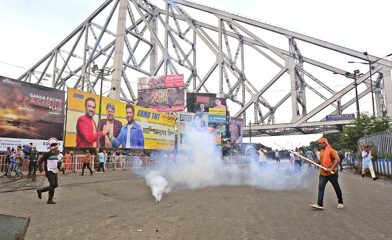 March to Nabanna: Protesters, police fight pitched battles in Kolkata over RG Kar rape-murder