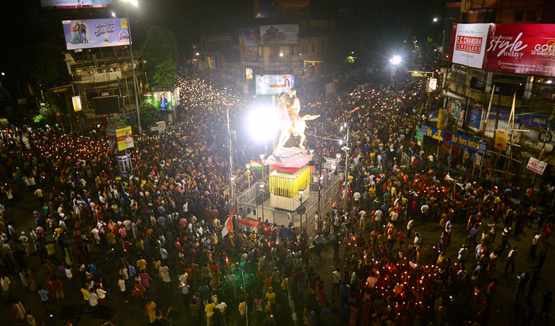 Reclaim the Night 2: Kolkata cries justice in second vigil for RG Kar victim