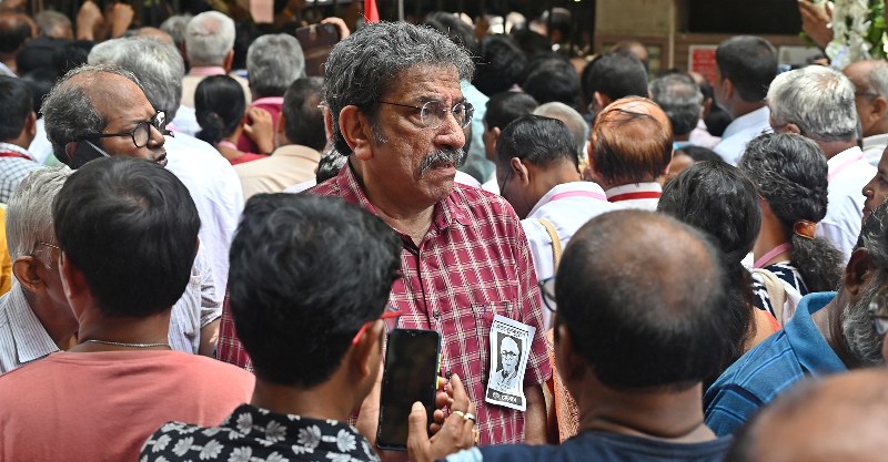 Red Salute: Snapshots of the last journey of Buddhadeb Bhattacharjee