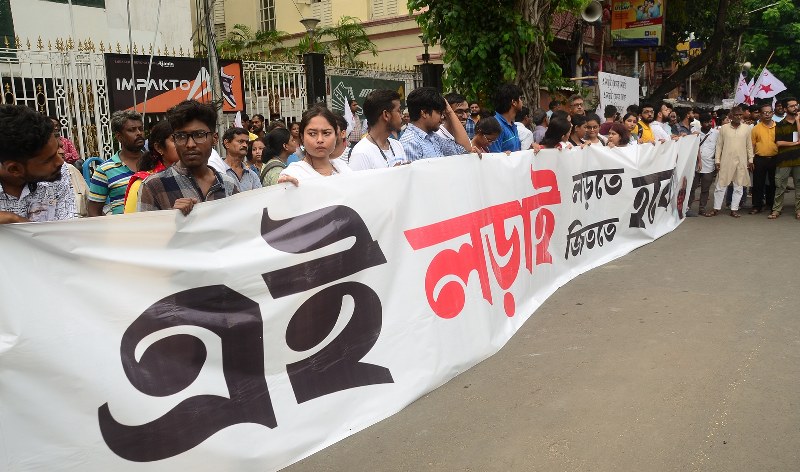 Red Salute: Snapshots of the last journey of Buddhadeb Bhattacharjee