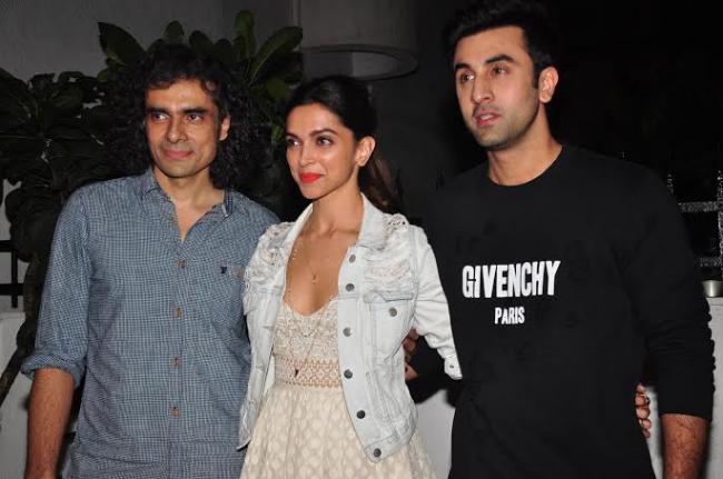 Team Tamasha attends festival at Prithvi Theatre