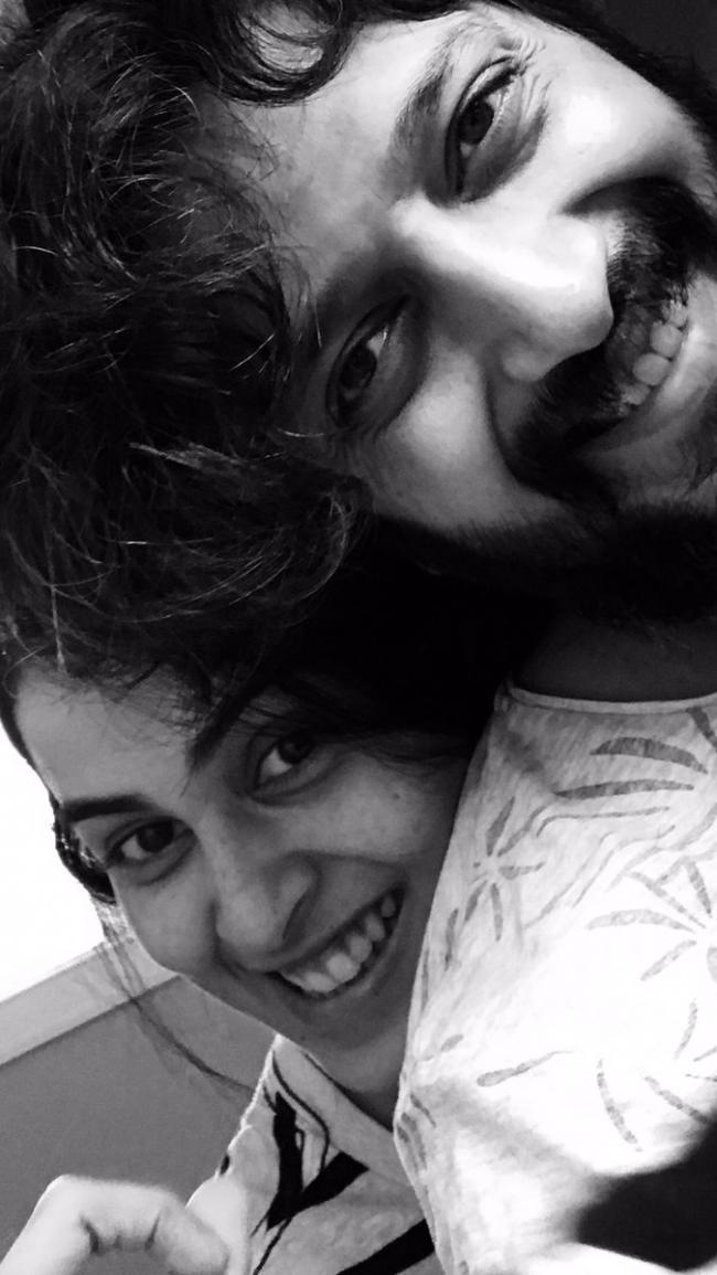 Ritesih Deshmukh wishes wife Genelia Deshmukh on birthday, posts cute picture