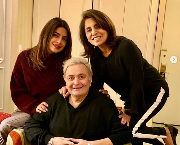 Priyanka Chopra, Sonali Bendre meet Rishi Kapoor, Neetu in New York