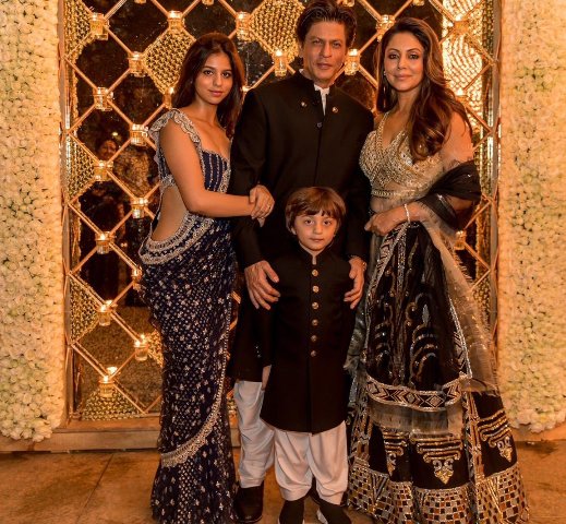 Gauri Khan shares special family images from Diwali party