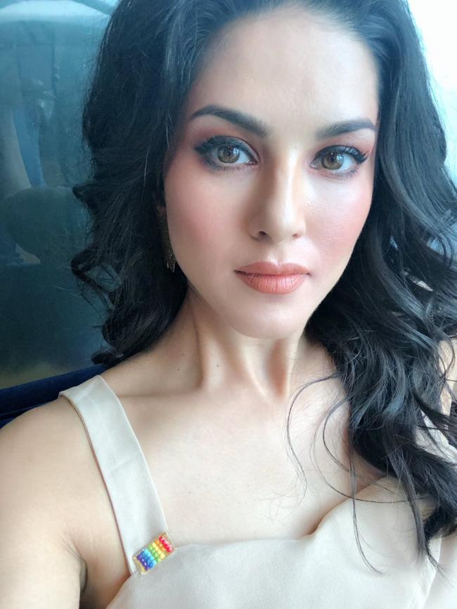 Sunny Leone shares another gorgeous image of herself on social media