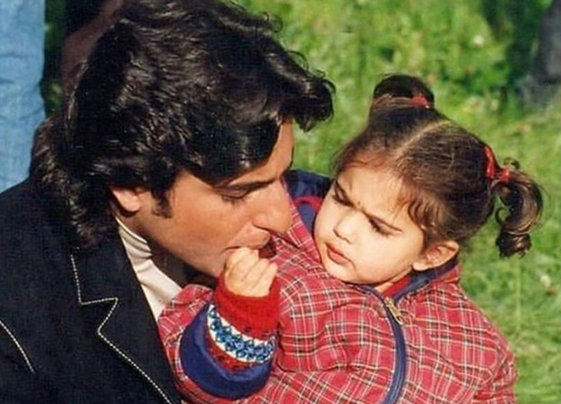 Sara Ali Khan turns 25, Kareena Kapoor Khan posts special throwback image