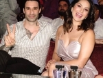 Happy couple: Sunny Leone, Daniel look stunning in Instagram image, fans are loving it