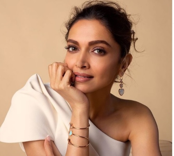 After family, Deepika Padukone too tests positive for Covid-19