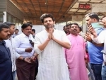 Kartik Aaryan turns 32: ‘Shehzada’ visits Siddhivinayak temple