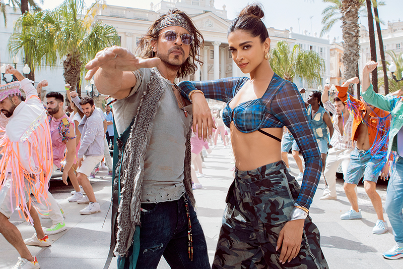 Pathaan: Shah Rukh Khan, Deepika Padukone all for dance in Jhoome Jo Pathaan song