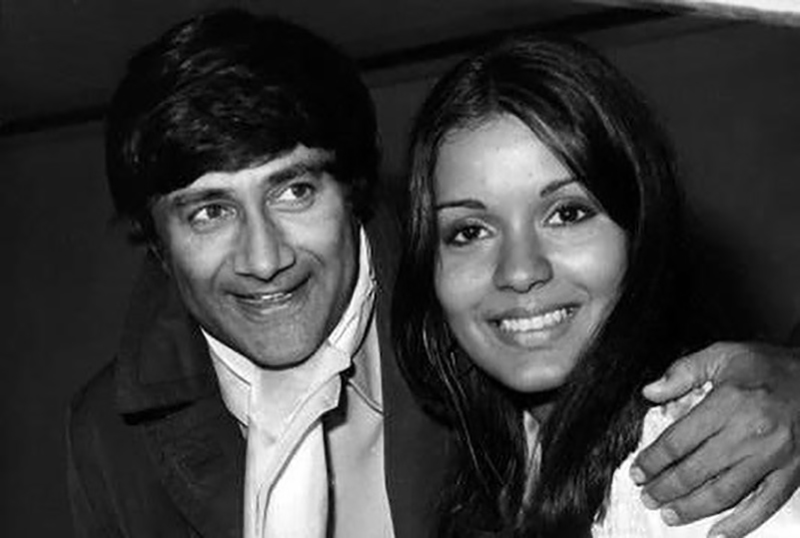 Zeenat Aman recalls how Dev Anand stopped her from leaving Mumbai