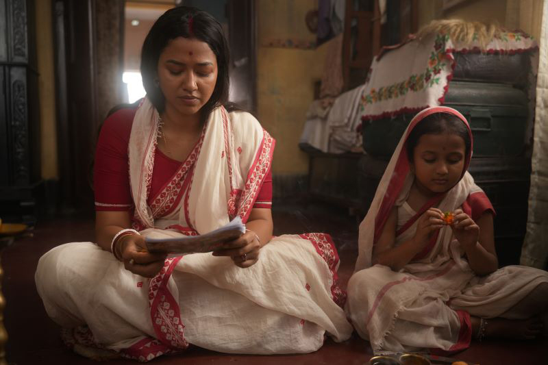 Sohini Sarkar (L) and Anumegha (R) in 