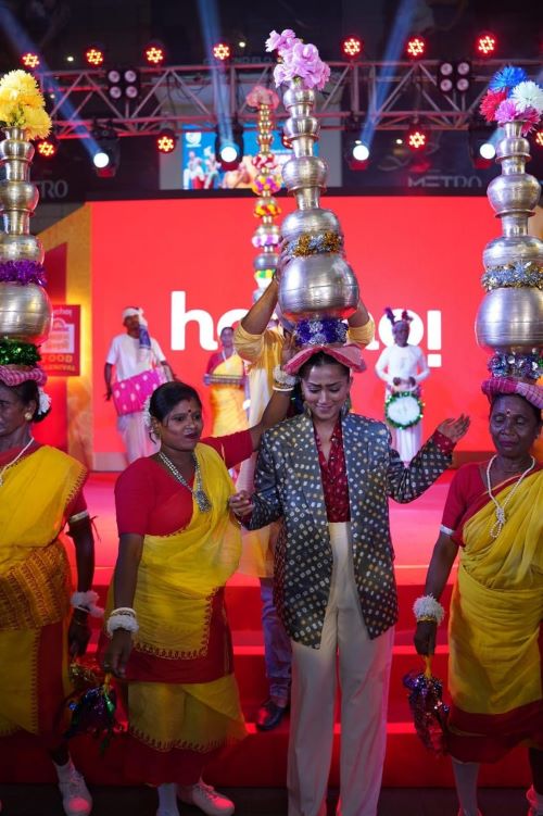 Anindita Bose athe carnival | Photo courtesy: Hoichoi