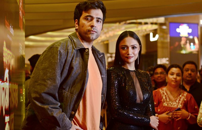 Abir Chatterjee (L) and Shruti Das (R) | Image by Avishek Mitra/IBNS