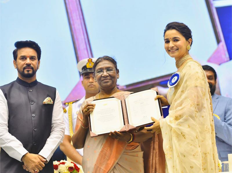 Alia receiving National Award from President Droupadi Murmu | Photo courtesy: Alia Bhatt Instagram