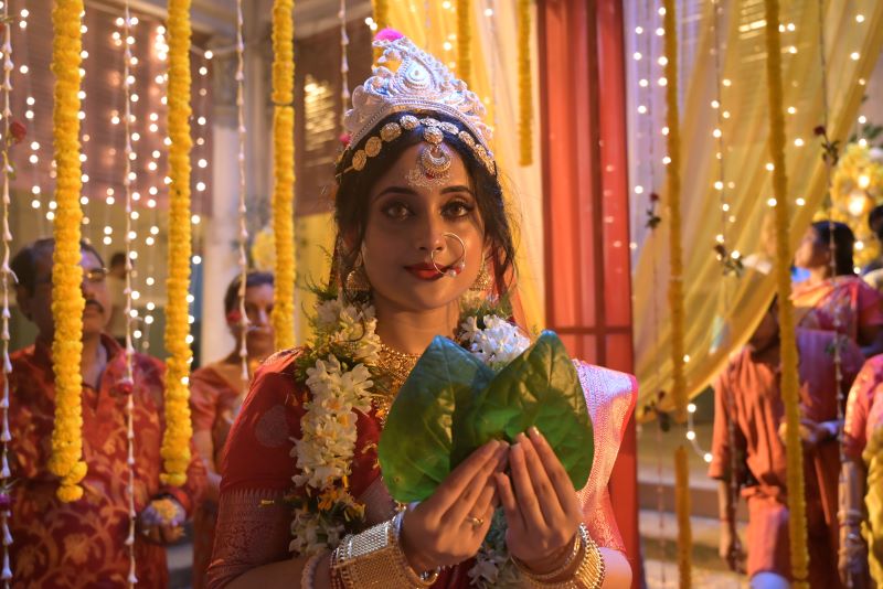 Hoichoi launches trailer of Soumitrisha's debut web series Kaalratri