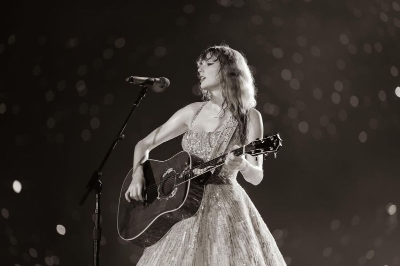 Singing sensation Taylor Swift thanks fans after The Tortured Poets Department album makes strong debut on Billboard chart