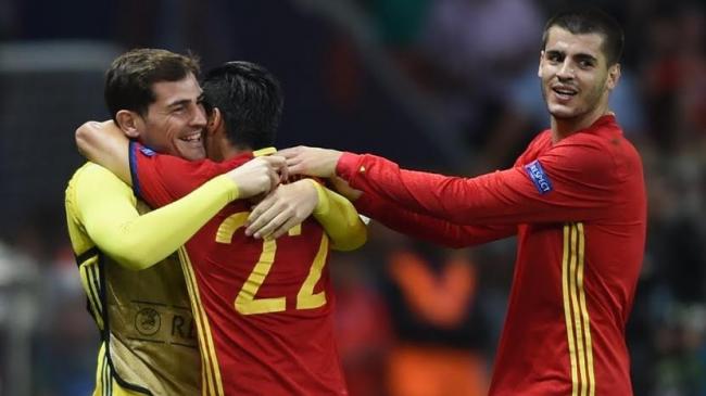 Spain ease past Turkey into round of 16 in UEFA