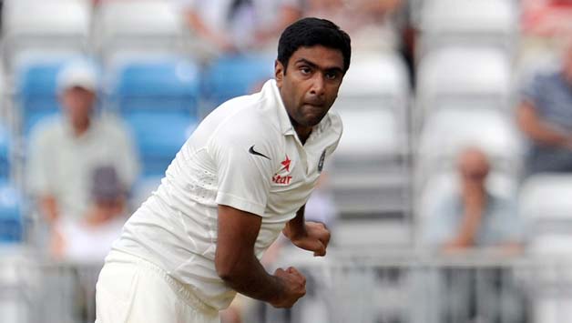 Ashwin-Yadav partnership help India sail past 400-run mark