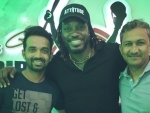 Chris Gayle hosts dinner for Indian cricketers