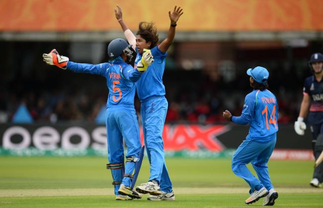 India need 229 runs to lift maiden World Cup title