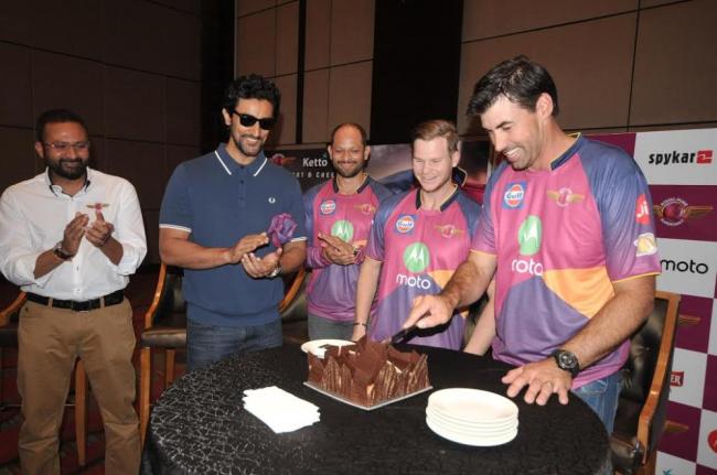 Rising Pune Supergiant unveils the â€˜Supergiants on Wheelsâ€™ for their Pune fans